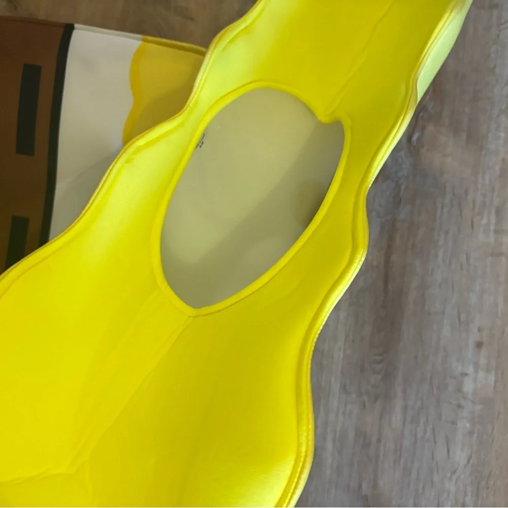 Spirit Yellow SpongeBob SquarePants Costume Top - Picture 3 of 3